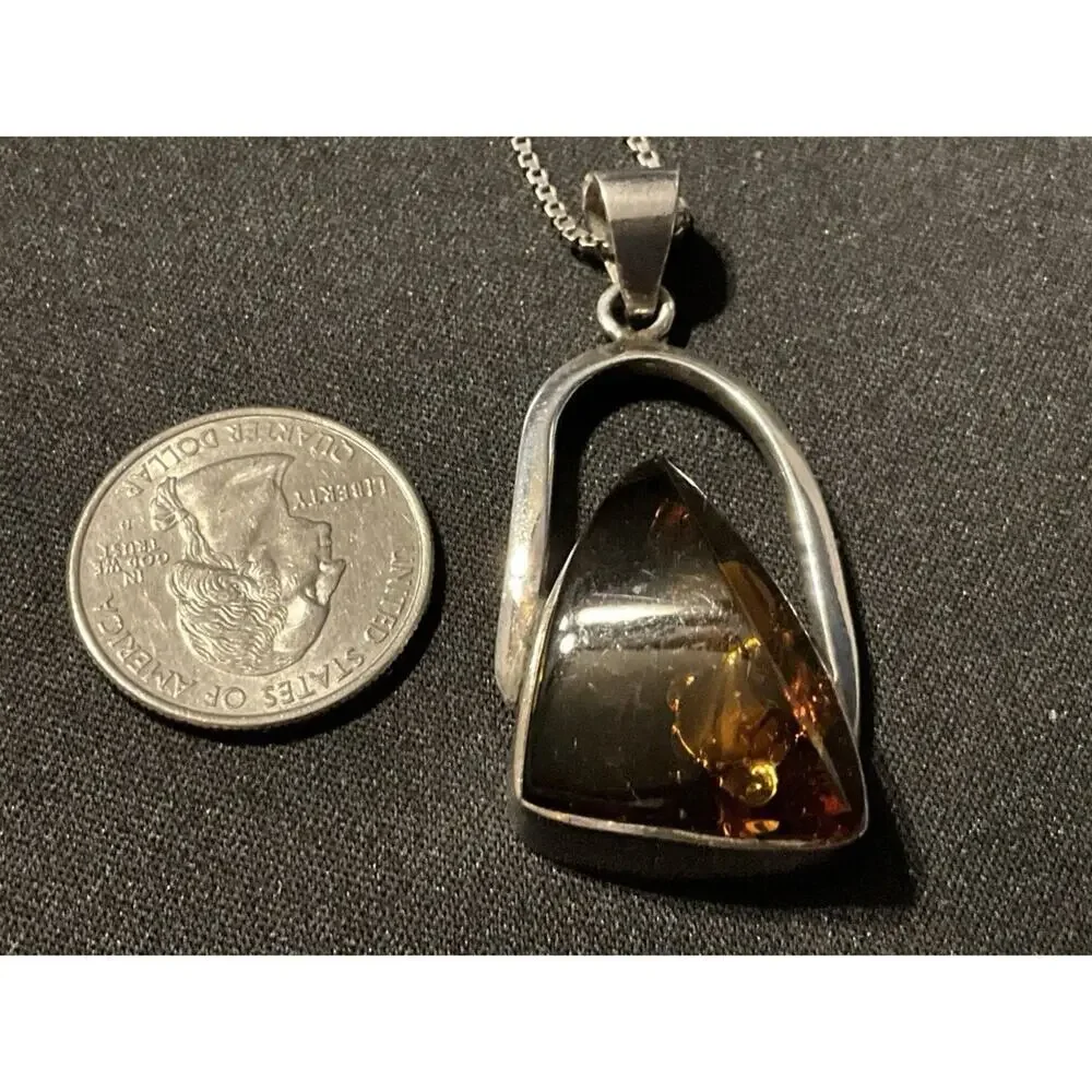 925 Italy Vintage 18in Box Chain Amber Pendant Necklace